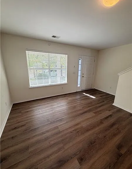 125 Fairgreen St — Photo 2
