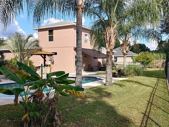 4th image of 22618 Southshore Dr