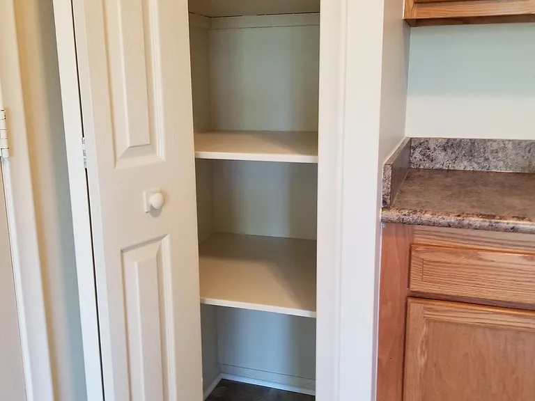 445 Colonial Dr #4 — Photo 10