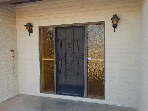4th image of 915 S La Huerta