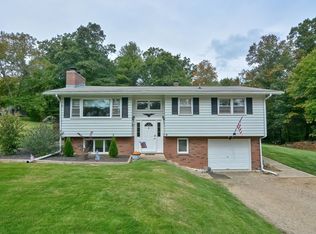 8 Brickyard Rd, North Brookfield, MA 01535