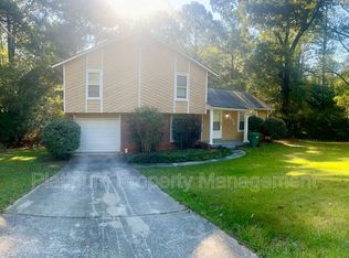 3530 Foxcroft Ct, Lithonia, GA 30038