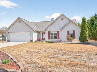 1411 Silvergate Way, Winder, GA 30680