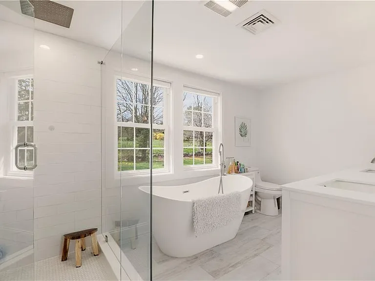 3 Baldwin Rd — Photo 32