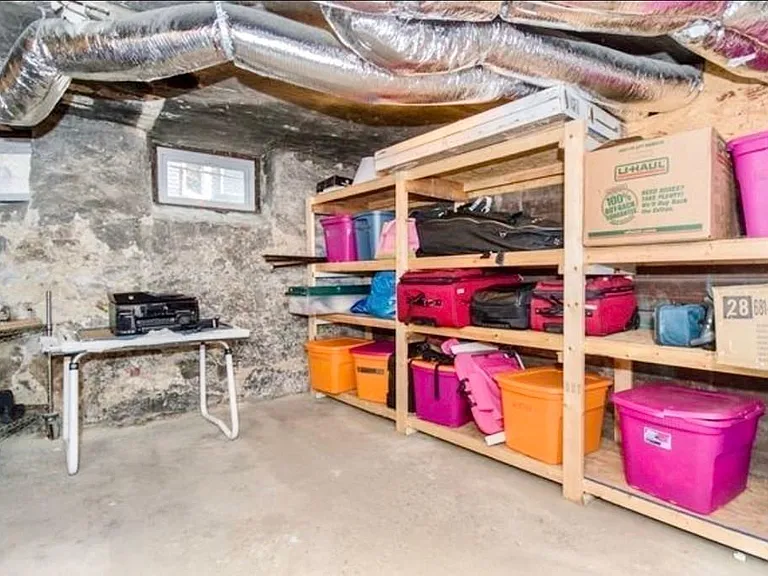 30 Tuttle St #2 — Photo 22