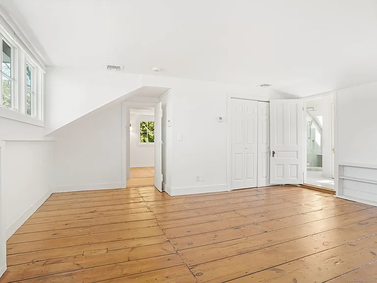 168 Rowayton Ave #A — Photo 12