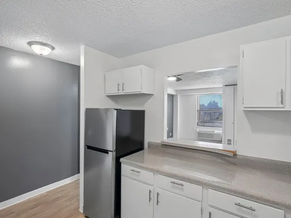 Riverview Apartments