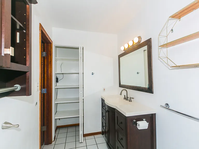 953 Ailuna St #B — Photo 24