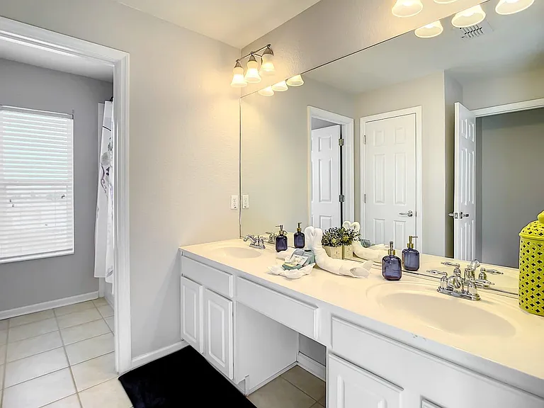 7809 Beechfield St — Photo 43