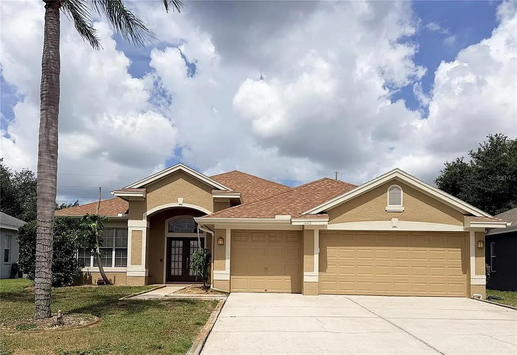 4 bed, 3.0 bath, 2523 sqft, $4,250 — Photo 1