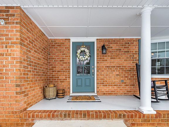 4th image of 250 Lakeview Rd