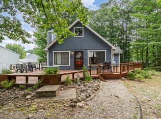 410 Peach Rd, Roscommon, MI 48653
