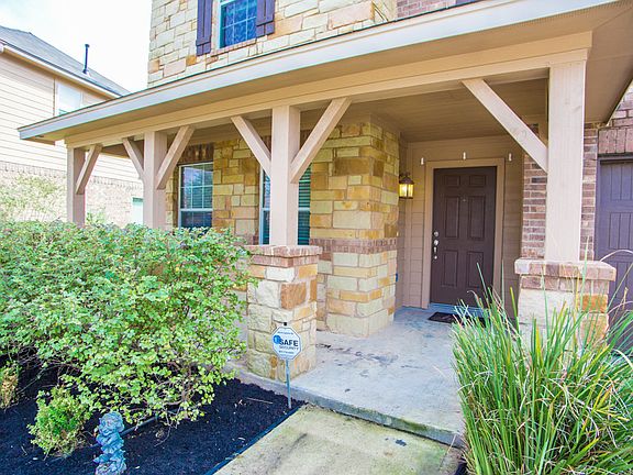 4th image of 139 Steeple Brush Cv