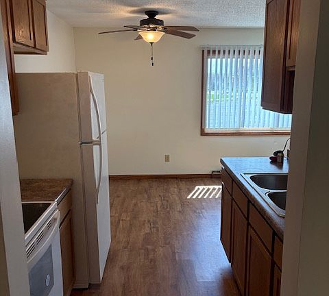 4th image of 8935 Nicollet Ave S APT 107