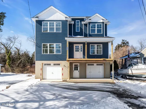 93 Longfellow Avenue, Toms River, NJ 08753