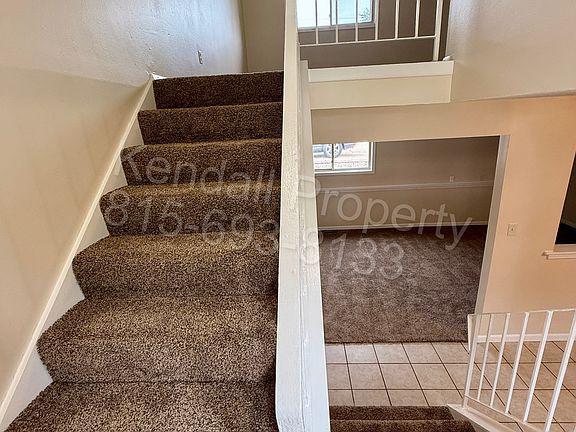 5th image of 1835 Root St