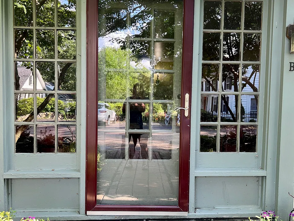 Door to foyer.