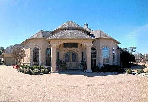 1st image of 7007 Oxford Ct