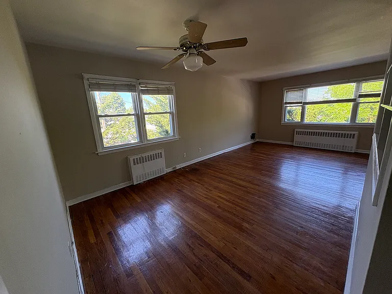 120 Seventeen Rockaway Bch #2 — Photo 2