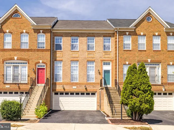 41946 Cinnabar Sq, Aldie, VA 20105