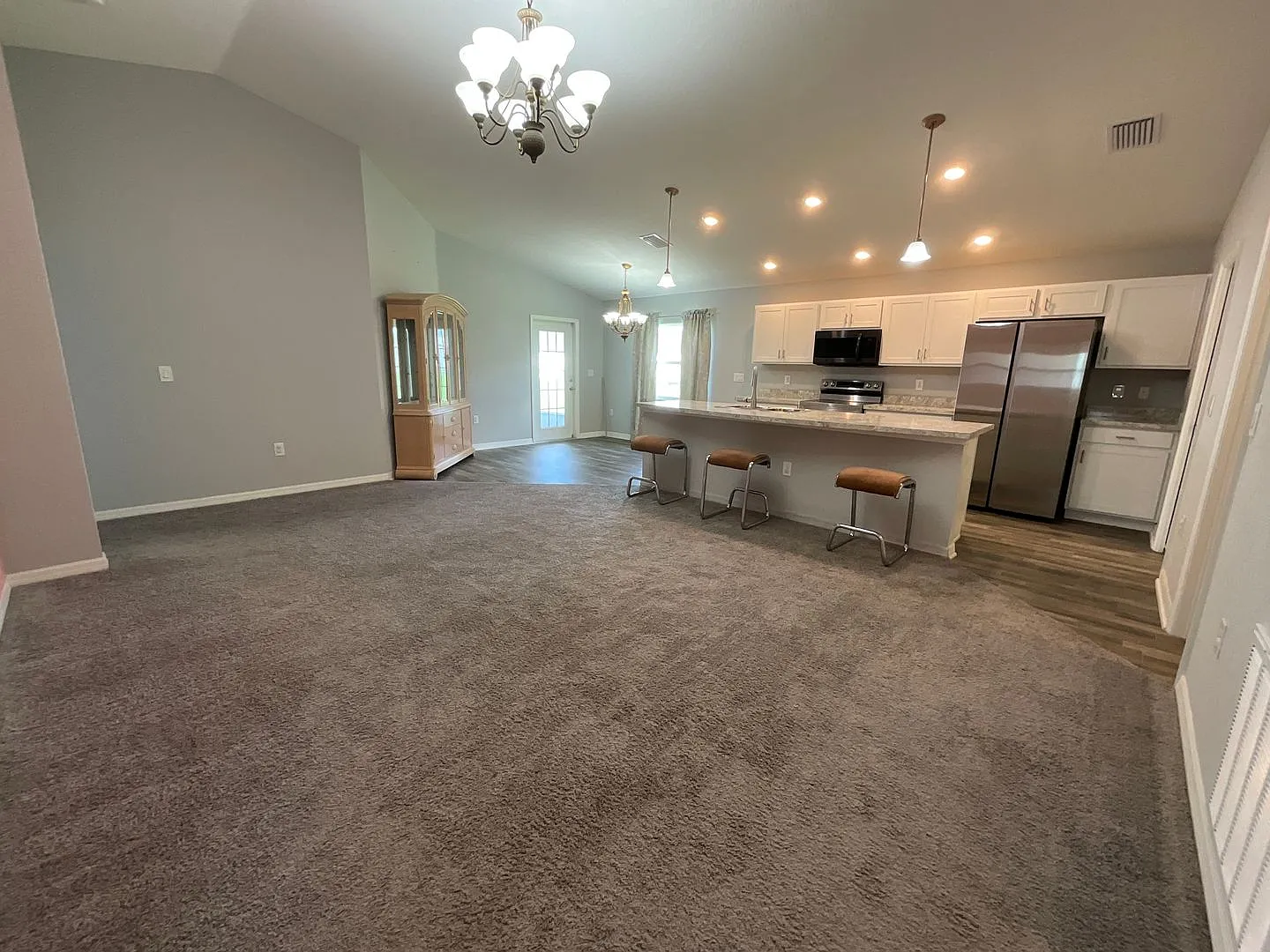 4/2 Home in Gated Community — Photo 3