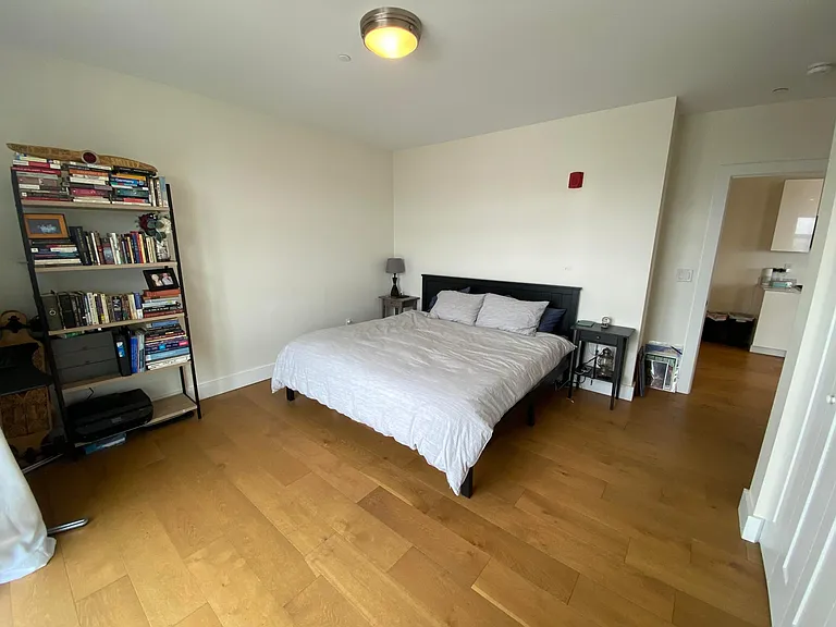 250 Meridian St #611 — Photo 10