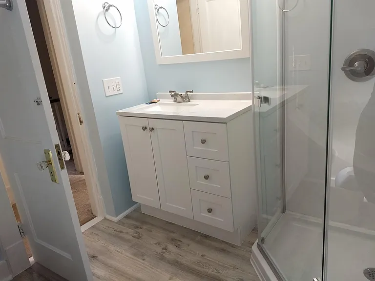 Second floor full bath.
