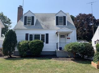 439 Sherwood Pl, Stratford, CT 06615