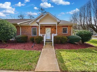 605 8th Ave SW APT A1, Conover, NC 28613