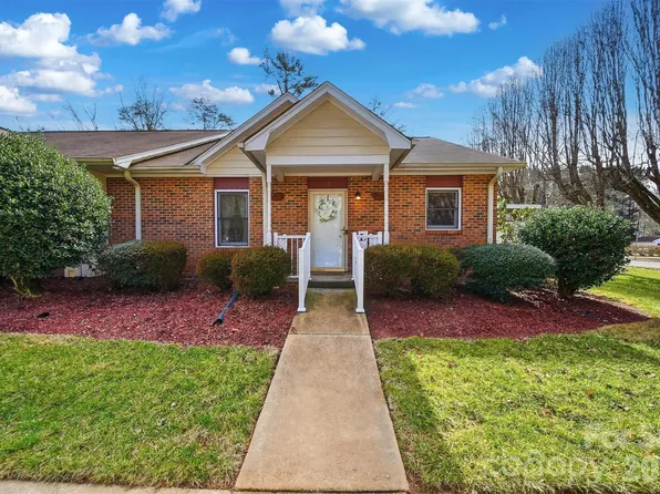 605 8th Ave SW APT A1, Conover, NC 28613