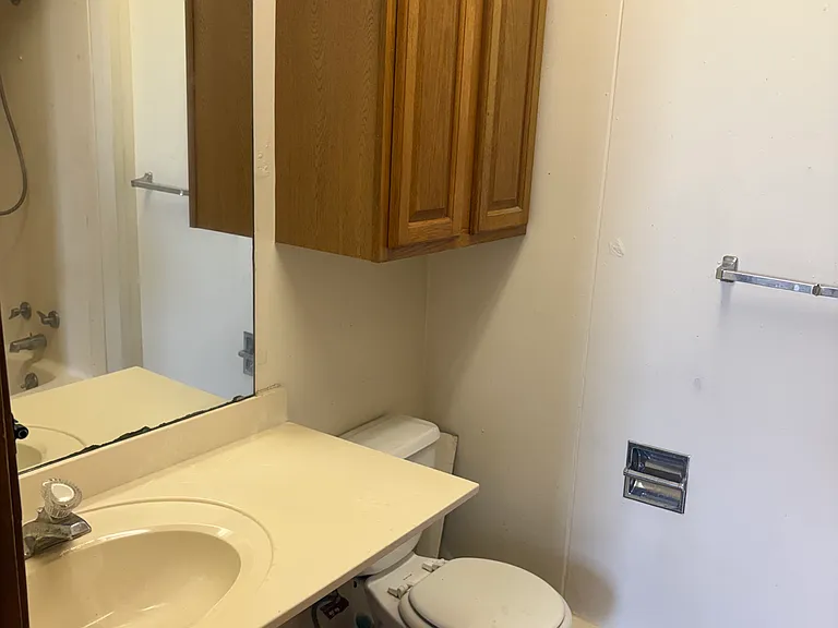 121 State St N #6 — Photo 10