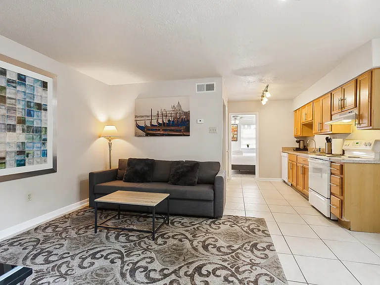 4308 Belvedere St #101 — Photo 1