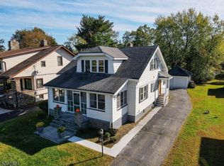 16 Glenbrook Rd, Morris Plains, NJ 07950