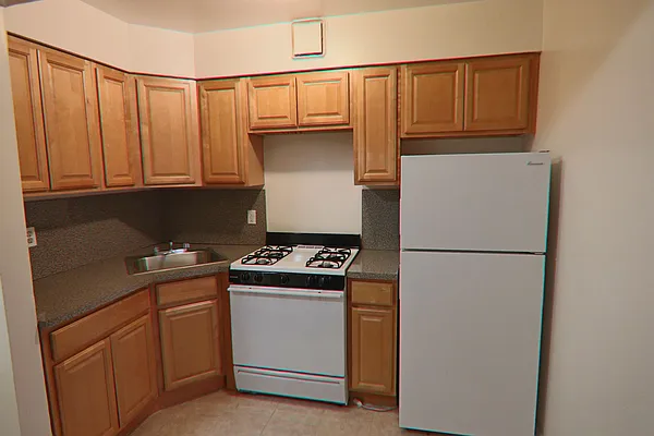 Rented by PMG Real Estate  | media 4