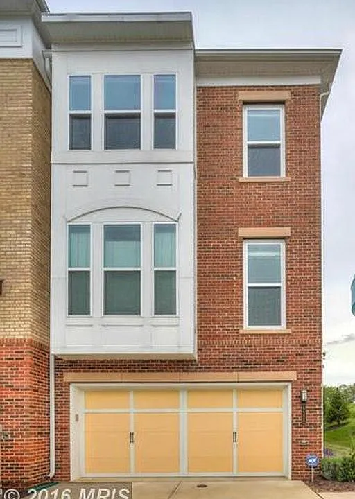 22526 Highcroft Ter