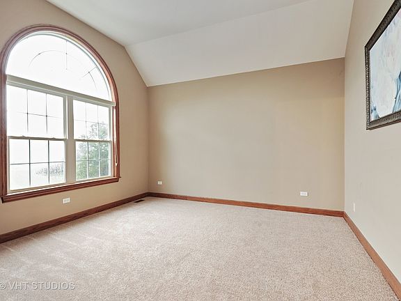 2nd image of 316 Fossland Ave