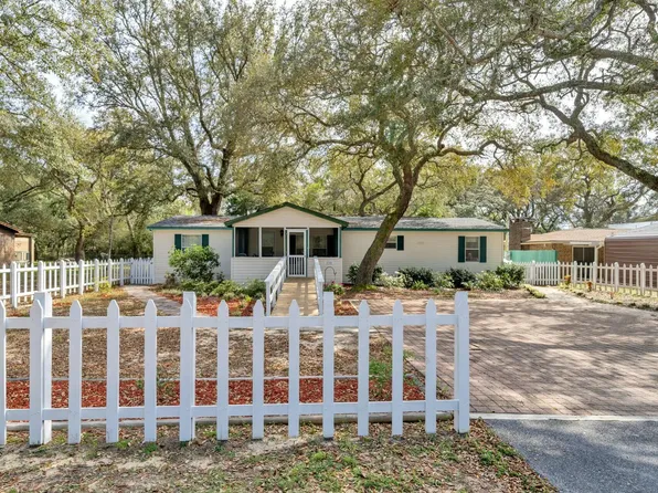 70 Boundary Line Rd, Freeport, FL 32439