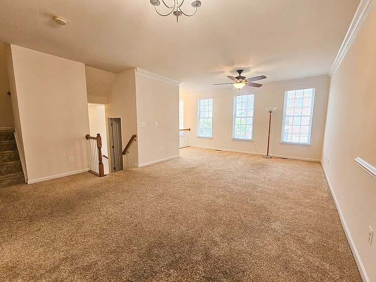 Living Room / Dining Room