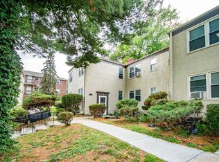 818 N 46th St #4, Omaha, NE 68132