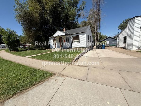 3885 Evelyn Rd