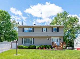 5 Mayfair Rd, Wynantskill, NY 12198