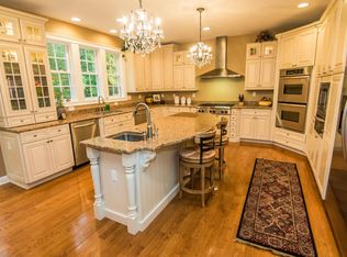 46 Rutledge Rd, Marlboro, NJ 07746