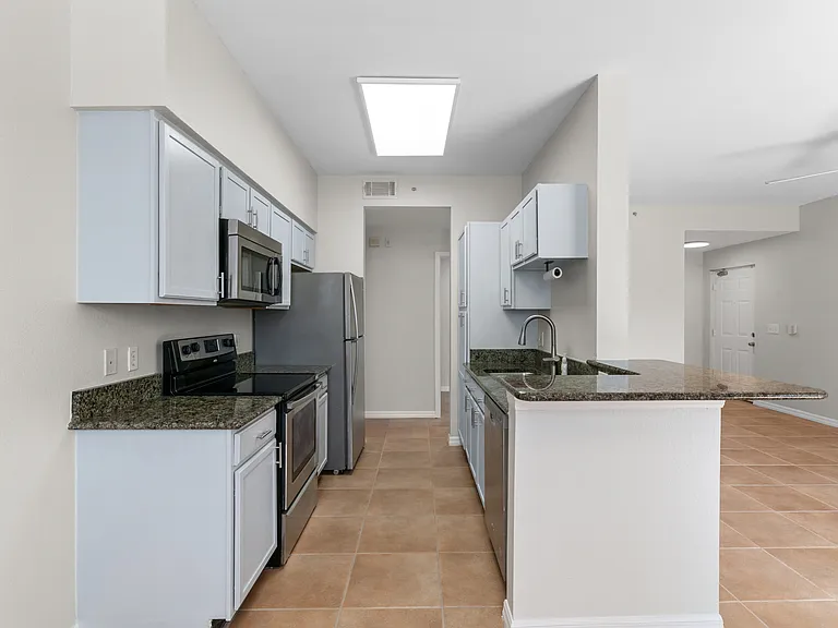 7915 Preserve Cir #216 — Photo 40
