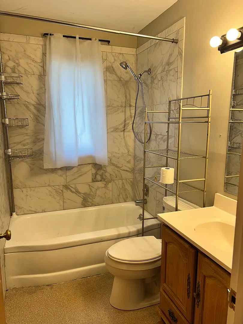 Adorable midtown 4 BR home! — Photo 4
