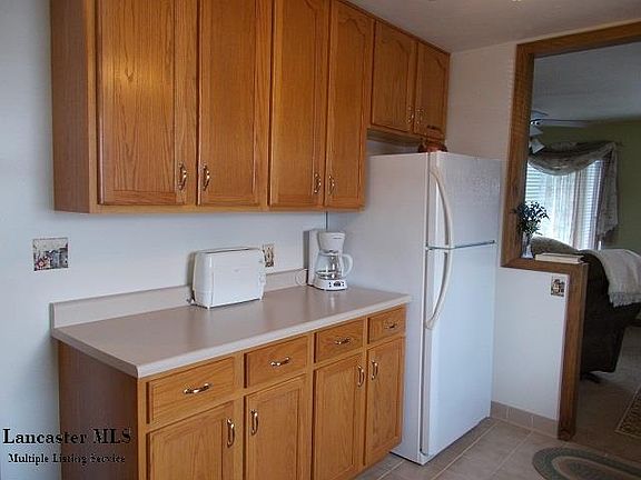 5th image of 1294 Huffer Ave