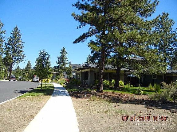  walkable neighborhood