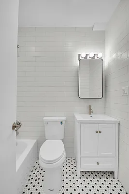 Rented by True Real Estate Group | media 13