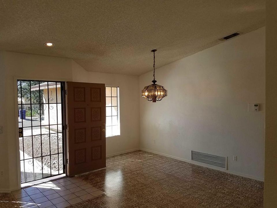 1st image of 5829 S Hillerman Dr