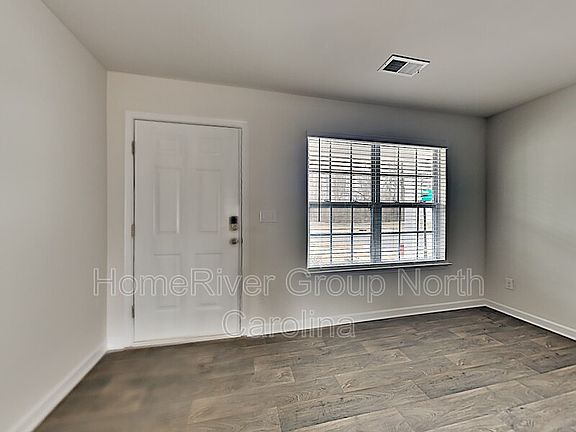 3rd image of 3105 Green Apple Dr