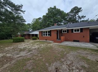 2073 Seneca Dr, Fayetteville, NC 28301